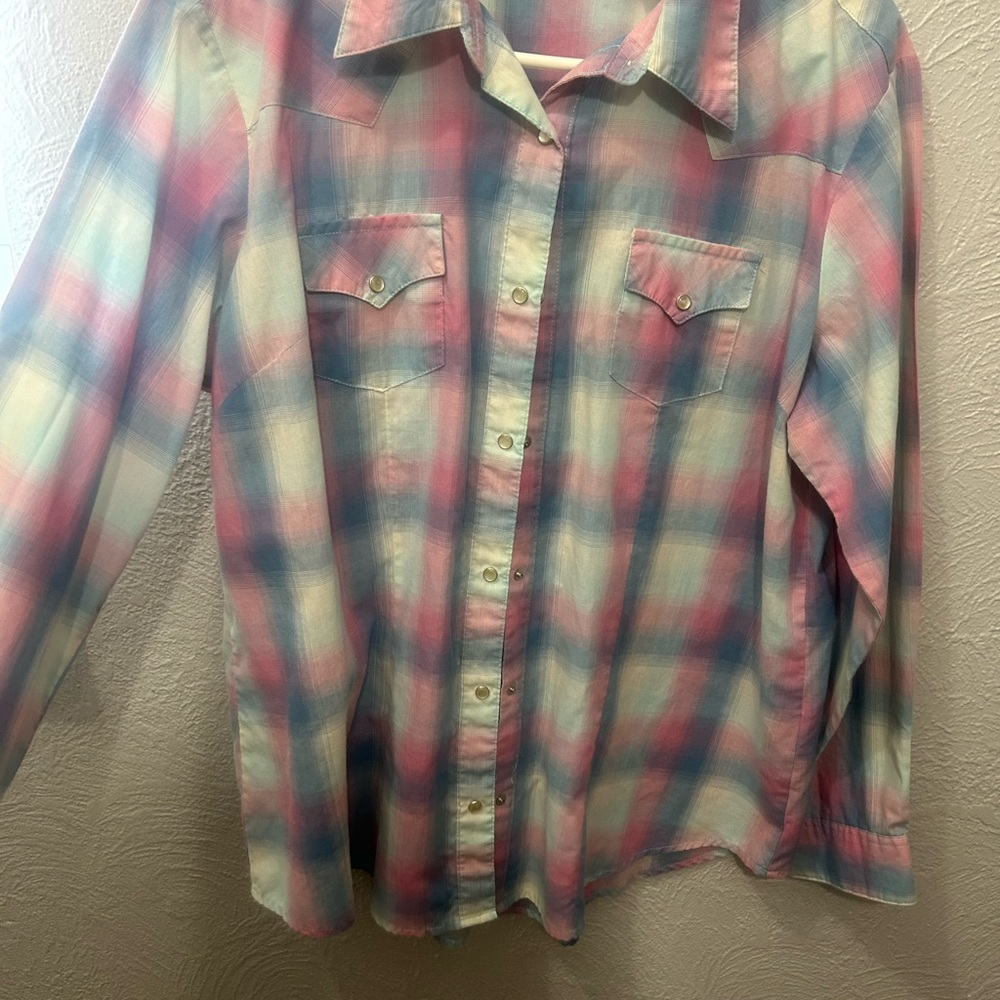 Wrangler Pearl Snap Pink and Blue Plaid Shirt